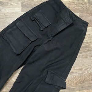Wilfred Cargo Black Pants